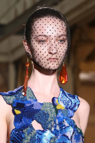 Look 42